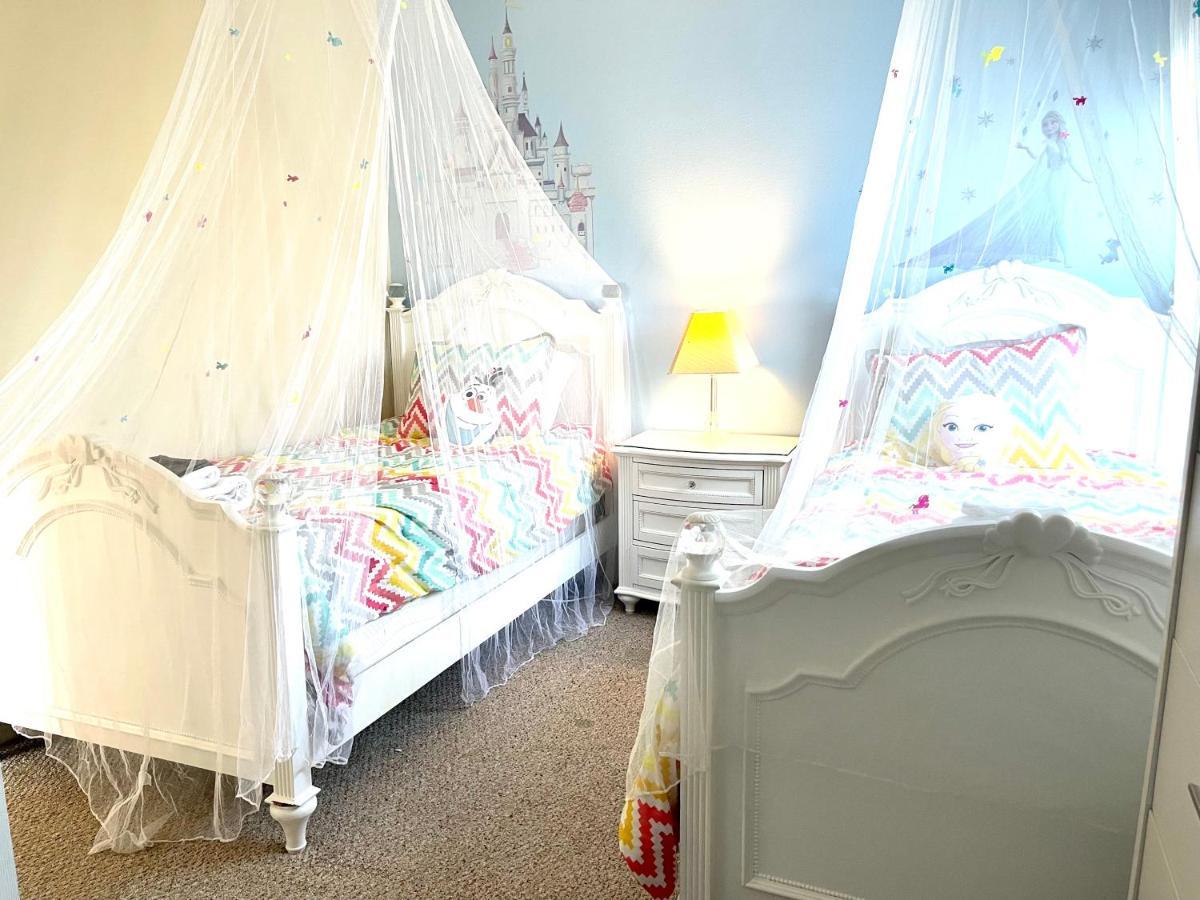 Disney Dream With Hot Tub, Pool, Xbox, Games Room, Lakeview, 10 Min To Disney, Clubhouse Kissimmee Luaran gambar